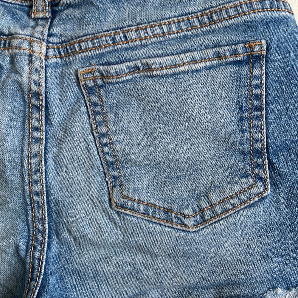 Gap Kids girls’ size 10 regular jean shorts - Picture 9 of 9